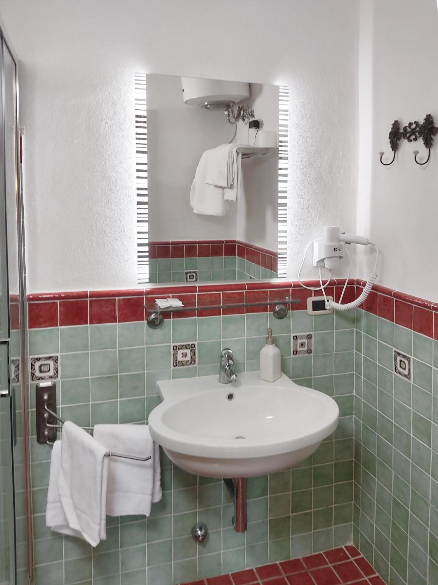 Krio Gelsomare Hotel Поликастро Бусентино Екстериор снимка
